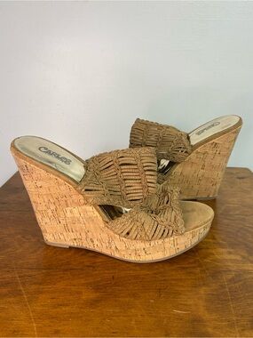 Carlos by Carlos Santana Tan Woven Cork Wedge Sandals size 10